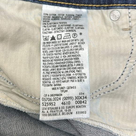 Levi’s “Demi Curve” skinny boot jeans Size 30. Women’s. - Picture 8 of 9